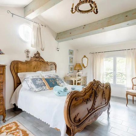 Agreable Chambre D'Hotes Avec Piscine Bed & Breakfast Le Beausset Exterior photo