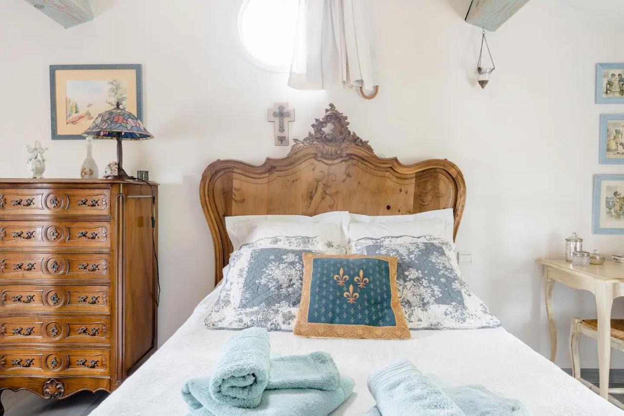 Agreable Chambre D'Hotes Avec Piscine Bed & Breakfast Le Beausset Exterior photo