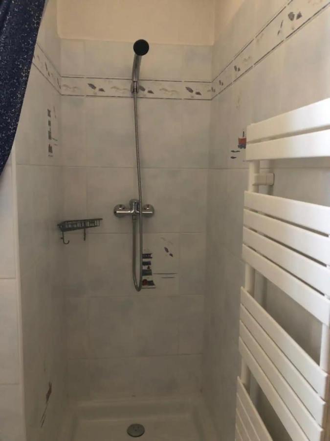 Agreable Chambre D'Hotes Avec Piscine Bed & Breakfast Le Beausset Exterior photo