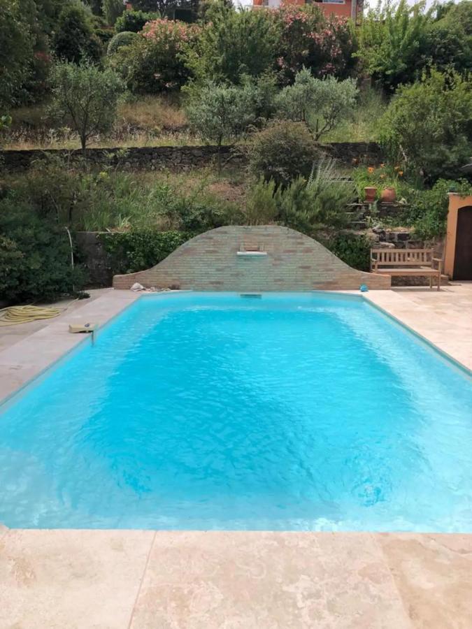 Agreable Chambre D'Hotes Avec Piscine Bed & Breakfast Le Beausset Exterior photo