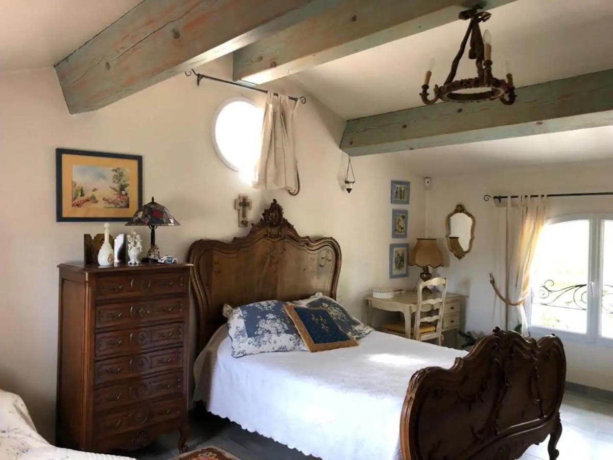 Agreable Chambre D'Hotes Avec Piscine Bed & Breakfast Le Beausset Exterior photo